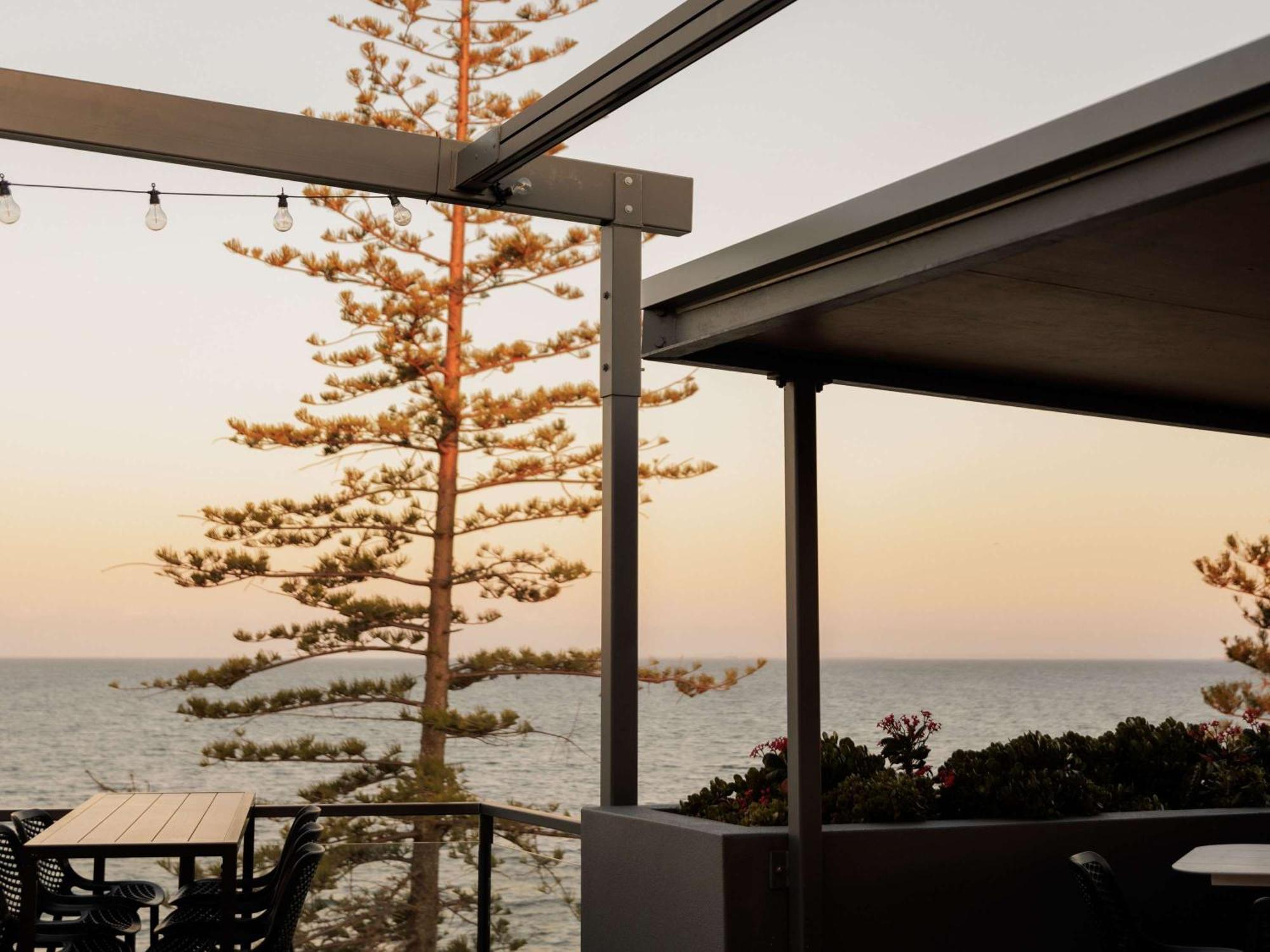 The Sebel Brisbane Margate Beach Экстерьер фото