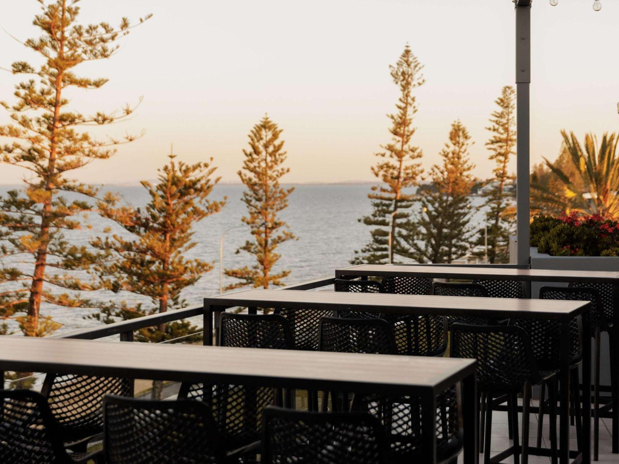 The Sebel Brisbane Margate Beach Экстерьер фото